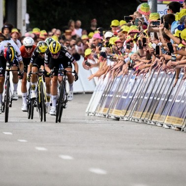 Accès VIP : Espace Izoard - Tour de France Femmes 2026