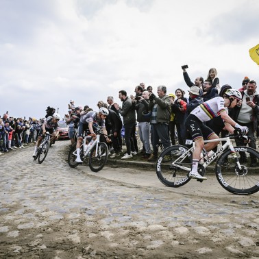 Accès VIP : Espace Vélodrome - Paris-Roubaix 2026